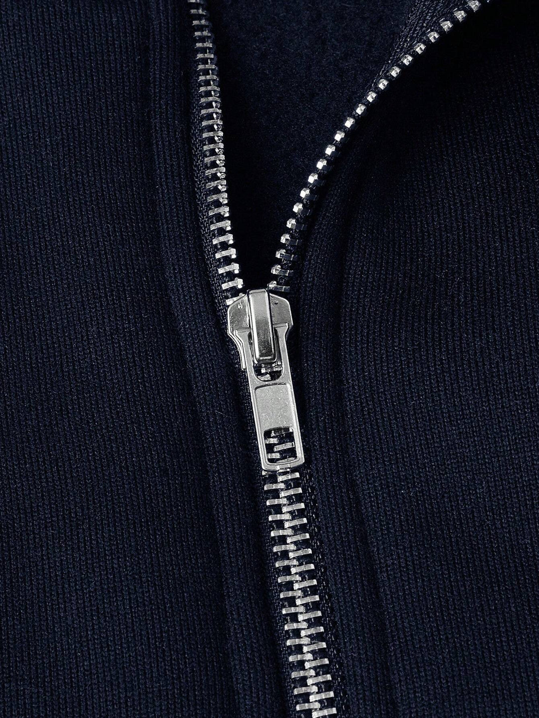Antony – moderní ležérní svetr na zip