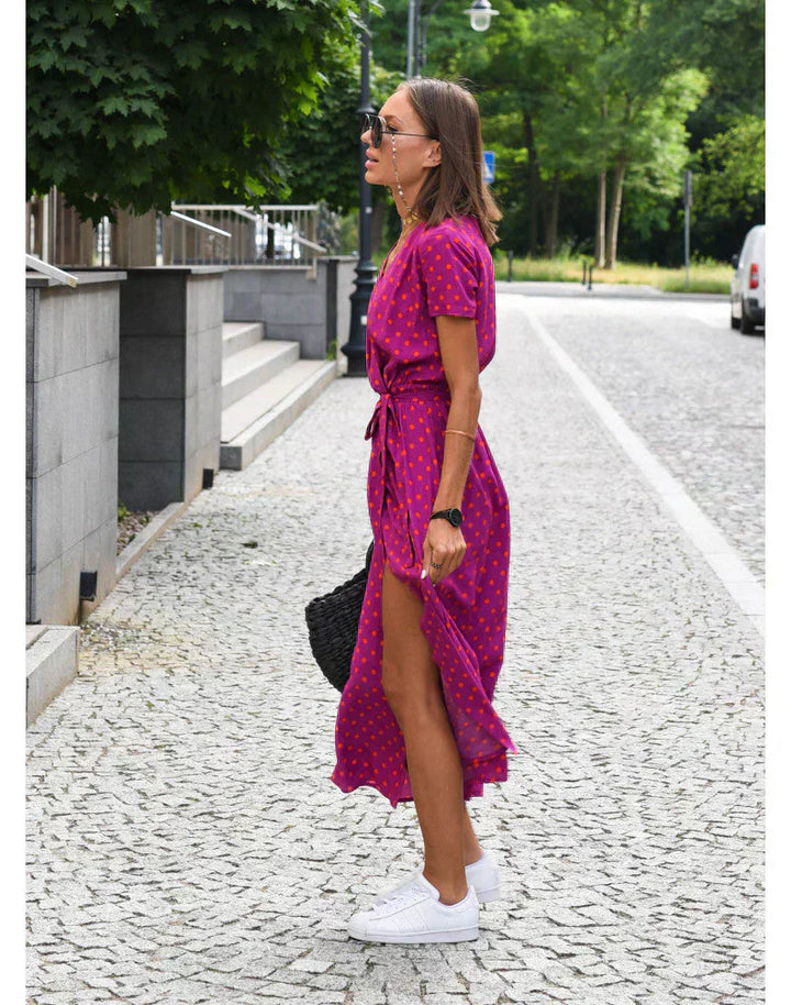 Julia – elegantní šaty s výstřihem do V a tvarujícím střihem