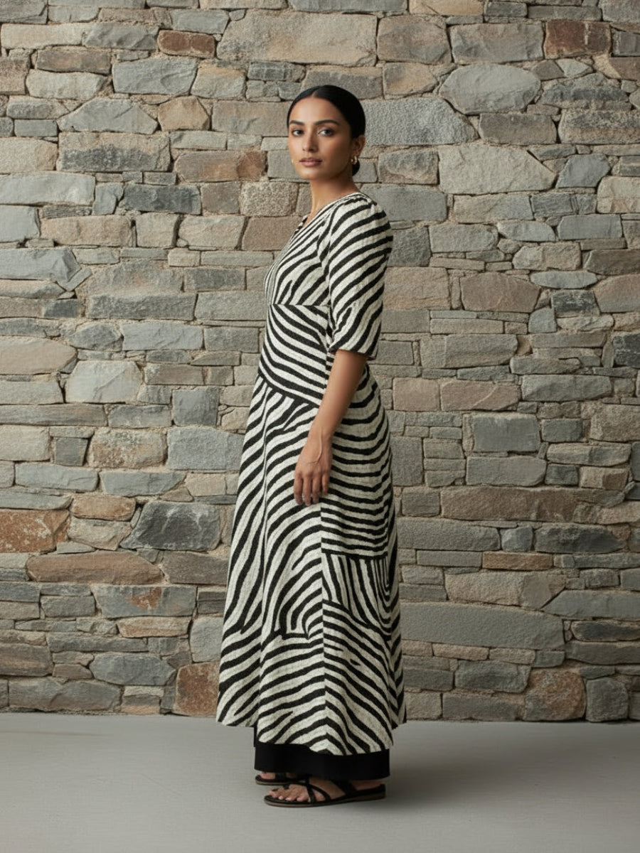 Karoline | Elegantní šaty s potiskem