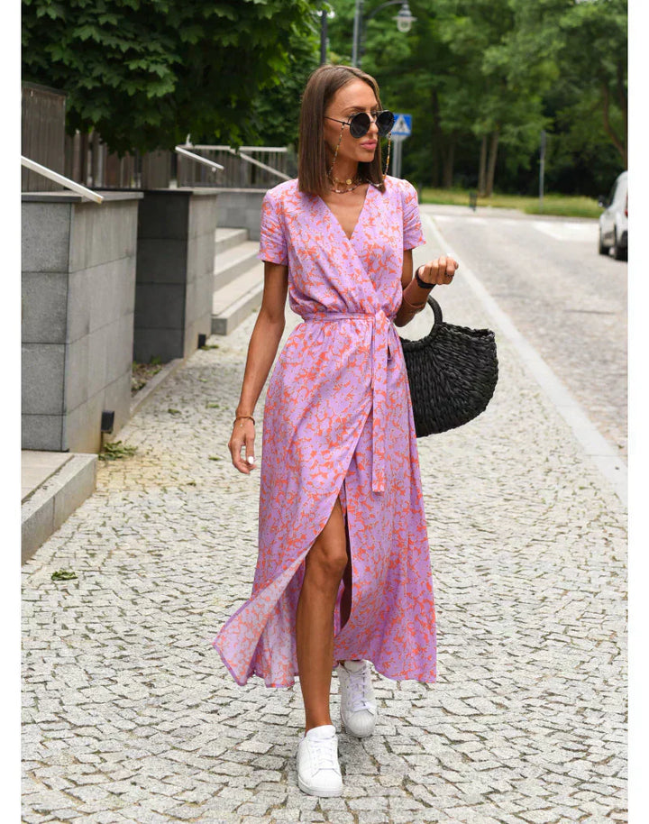 Julia – elegantní šaty s výstřihem do V a tvarujícím střihem