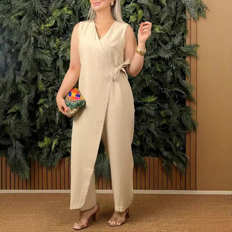 Liliane | Elegantní kombinéza s obepínajícím designem